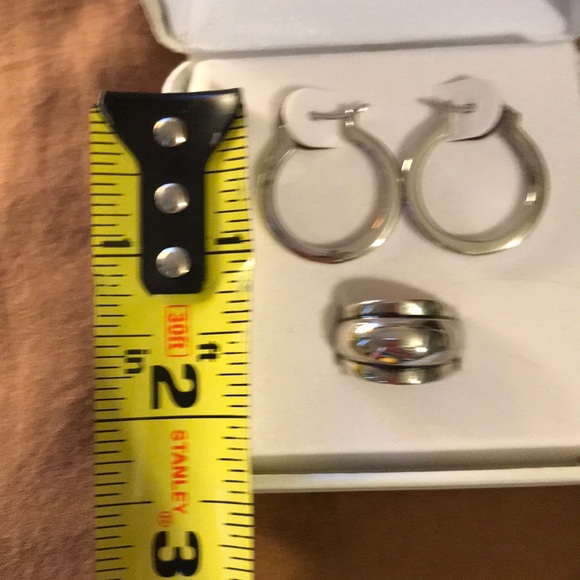 Earring/Ring Set - Picture 3 of 6